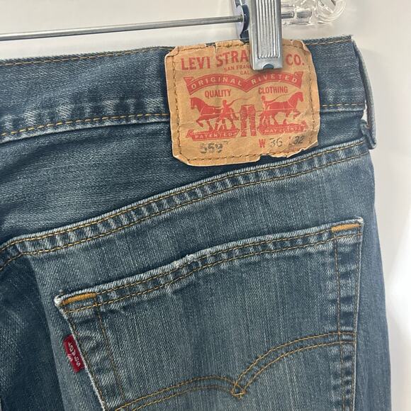 Levi’s 559 Relaxed Straight Leg 5 Pocket Blue Denim Jeans Men’s Size 36X32 - Picture 3 of 8